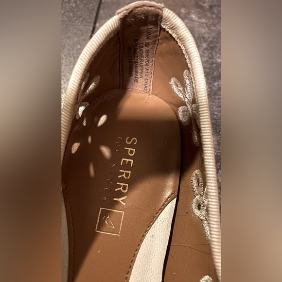 COPY - Sperry leather white flats. - Picture 6 of 6